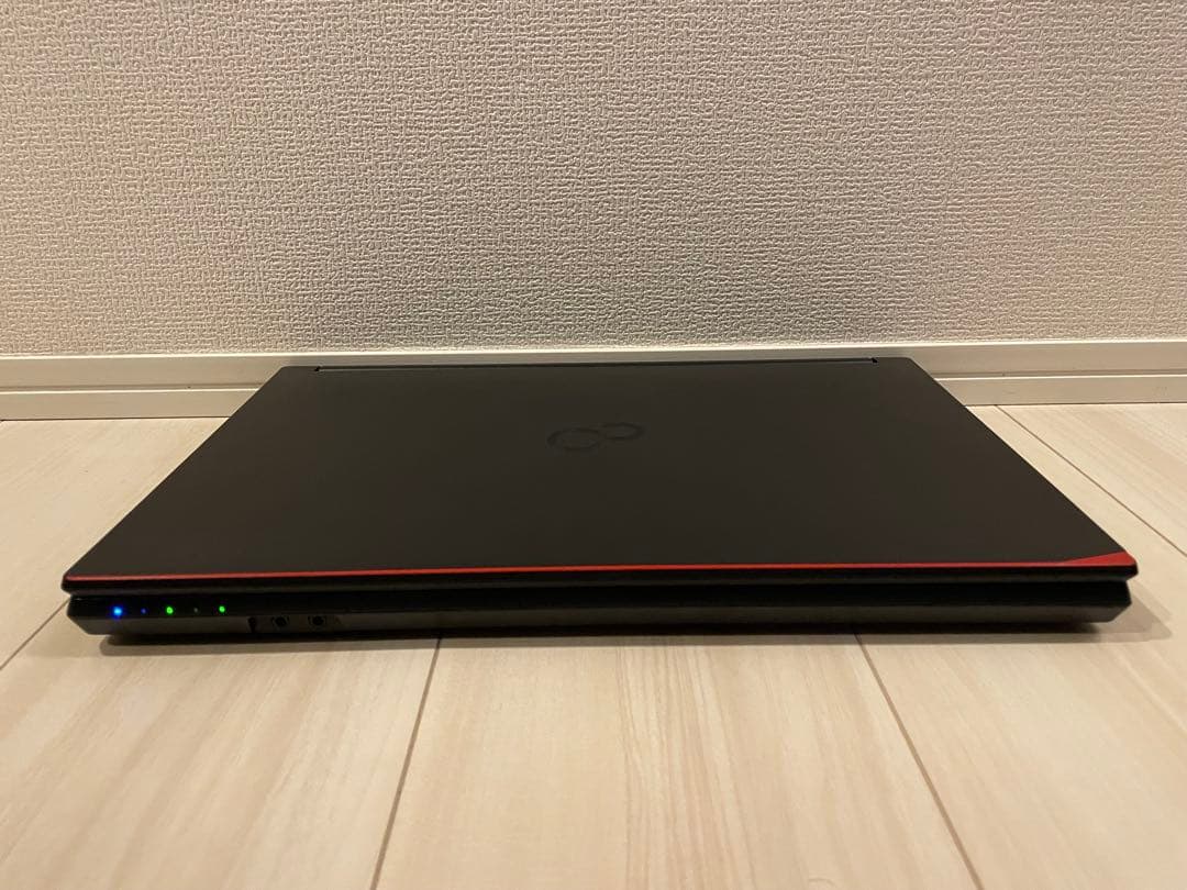 富士通 A5511/G i3-1125G4 8GB 256GB Office