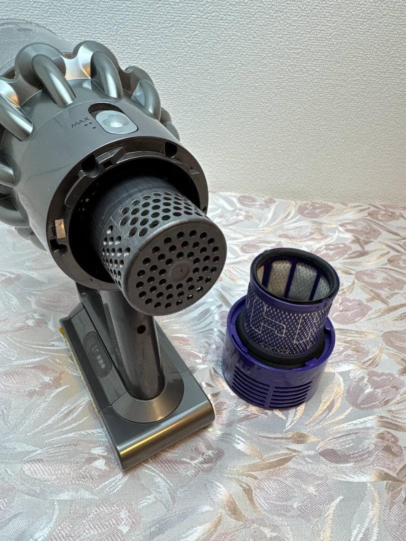 【分解洗浄済】181-ダイソン dyson v10 sv12 掃除機 作動品
