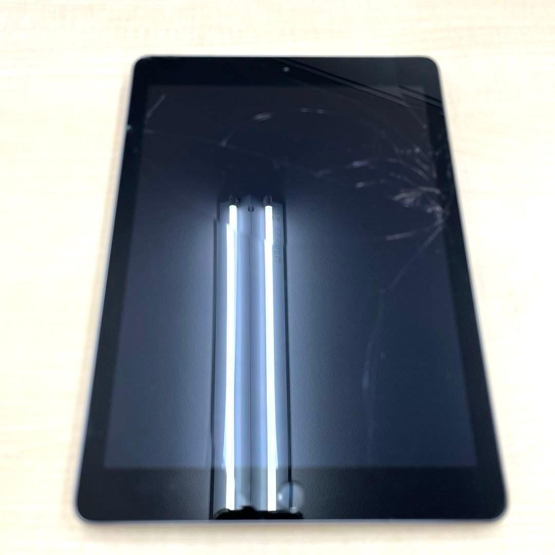 【T】Apple iPad 第6世代 128GB MR7J2J/A タブレット