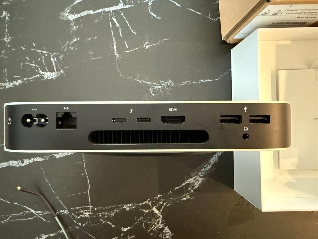 Macデスクトップ Apple Mac mini (M1, 2020) 16GB 256GB