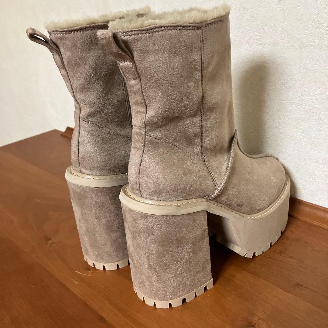 【美品】✨GYDA✨フェイクムートンplatformショートブーツ23.5