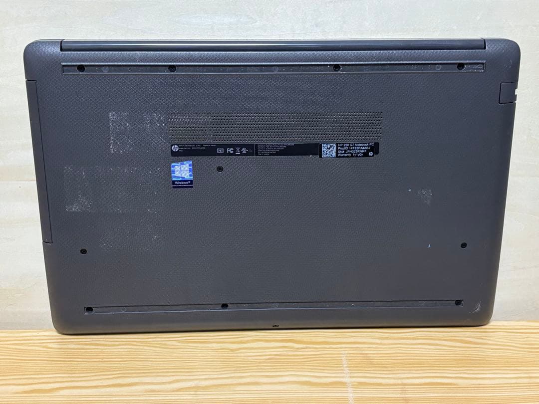 ノートPC HP250G7 i3-8145U メモリ4GB SSD120GB①