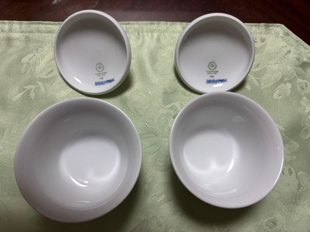 ロイヤルコペンハーゲン　青い花模様 蓋付きカップ2個セット