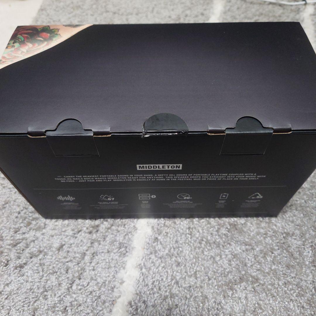 スピーカー・ウーファー Marshall MIDDLETON