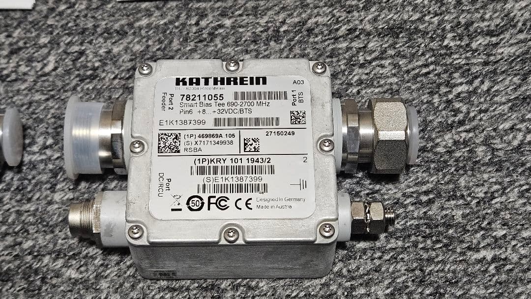 【写真2枚目】FXC5218 ギガビット L2 スイッチ　4セット