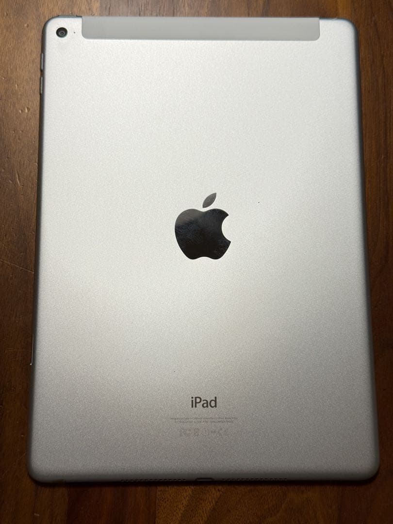 iPad Air 2 32GB Wi-Fi+Cellular シルバーA1567