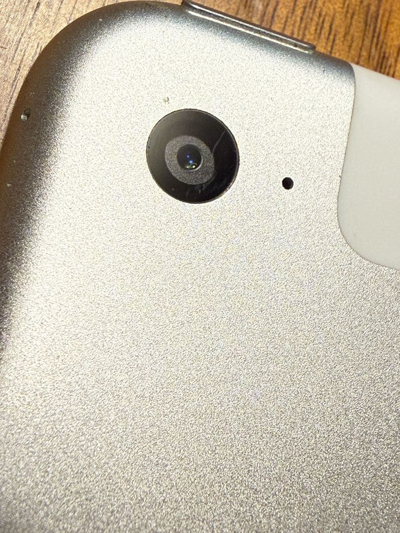 iPad Air 2 32GB Wi-Fi+Cellular シルバーA1567