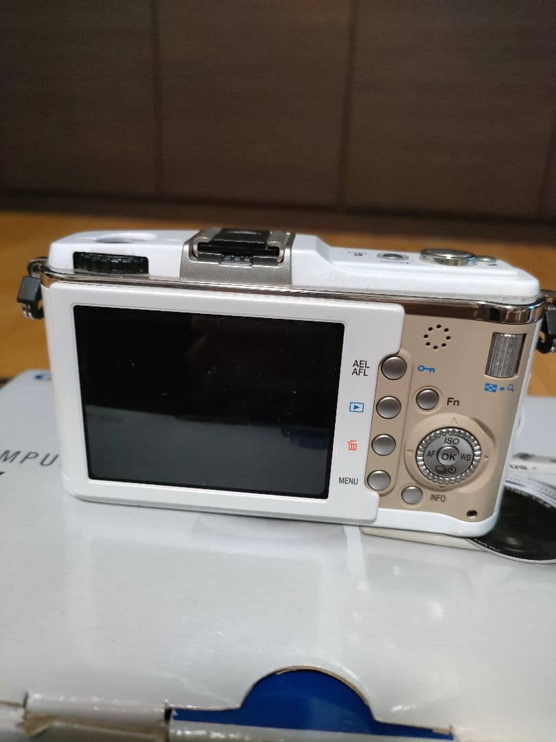 OLYMPUS E-P1 ホワイト