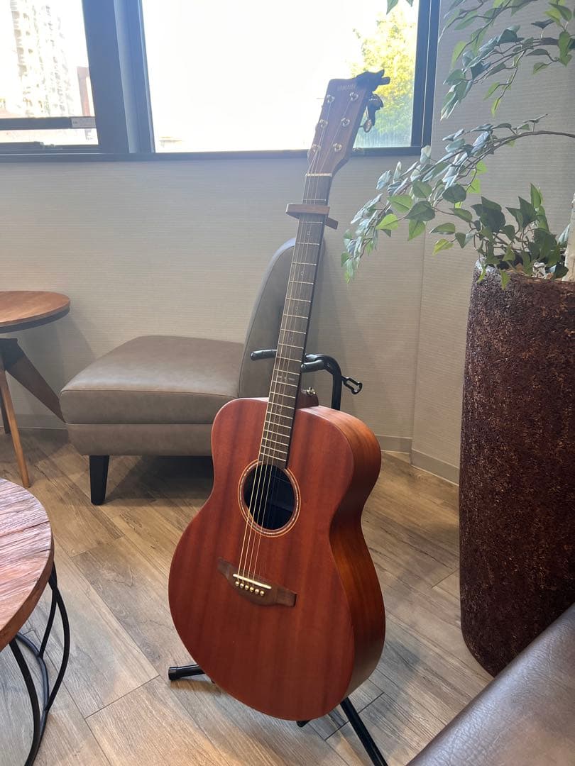 ［美品］STORIA II YAMAHA カポタストチューナー付き