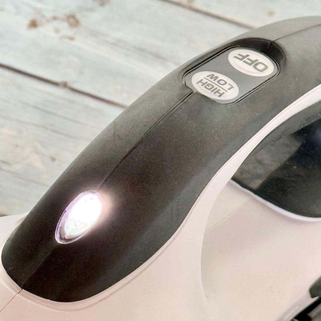 マキタ「CL181FDRFW」充電式クリーナー スタンド付き