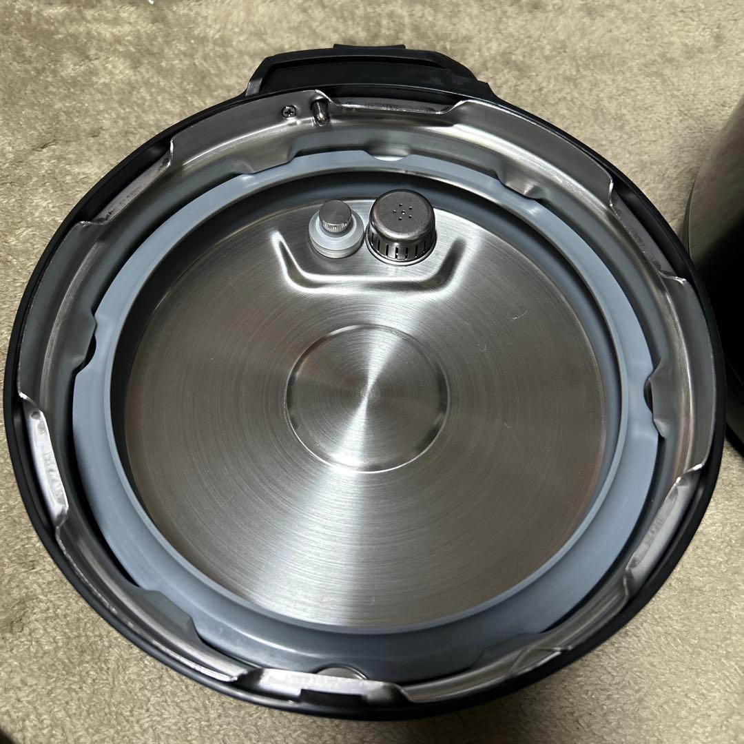 【新品未使用品】Panasonic 電気圧力鍋 SR-MP300-k