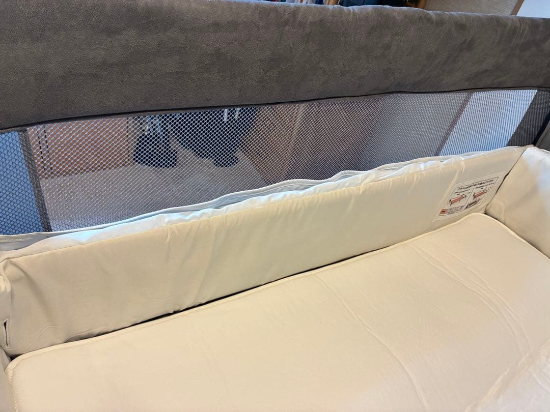 新品同様アップリカ　ココネルエアープラスAB