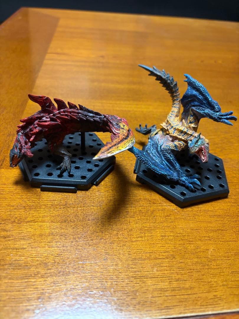 モンスターハンター　フィギュア　セット