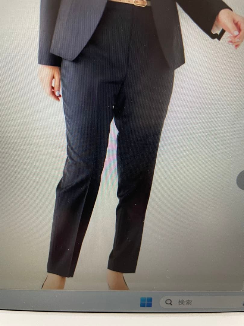 O*O様 今期タグ付新品　アンタイトル　ウーステッドパンツスーツです