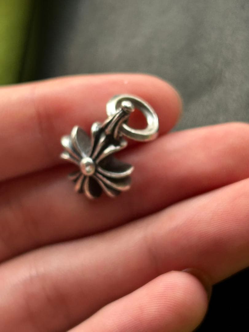 Chrom heartsクロムハーツ　CH プラスチャーム