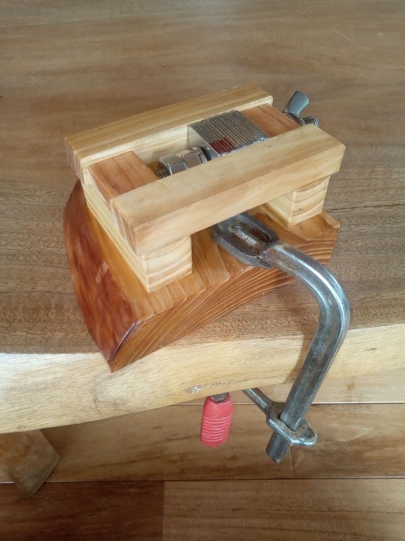 ラウハラ専用アイテム\"キューブ君ミニカッター”