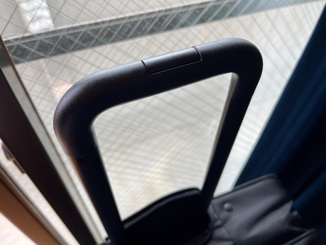 無印良品 半分の厚みで収納できる ソフト キャリーケース 黒 XL MUJI