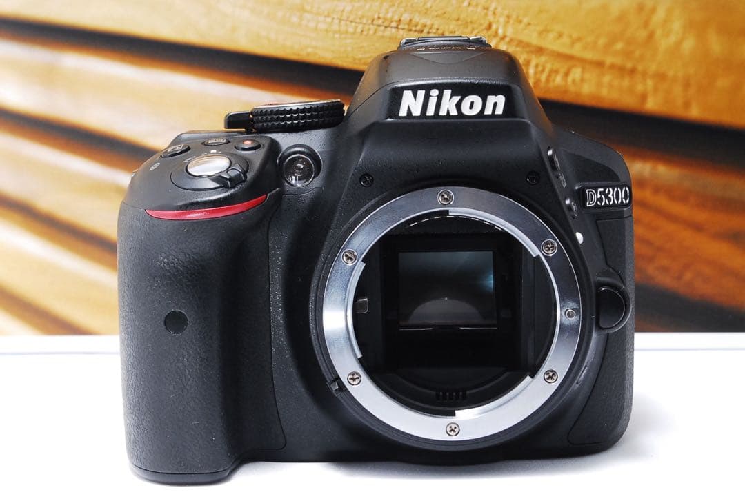 Nikon D5300 ダブルズームキット　デジタル一眼レフカメラ　Wi-Fi