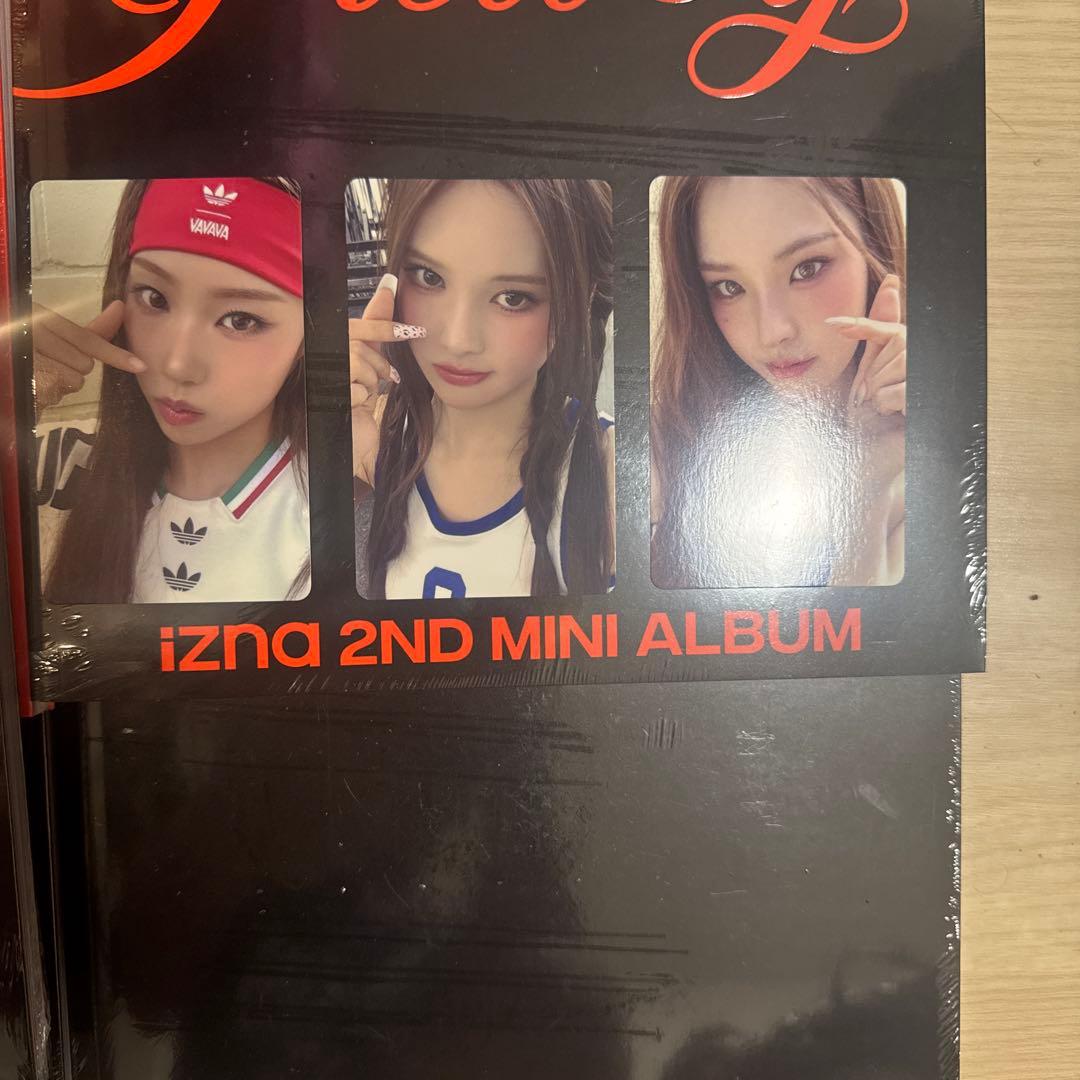 izna not just pretty アルバム　2形態セット×5