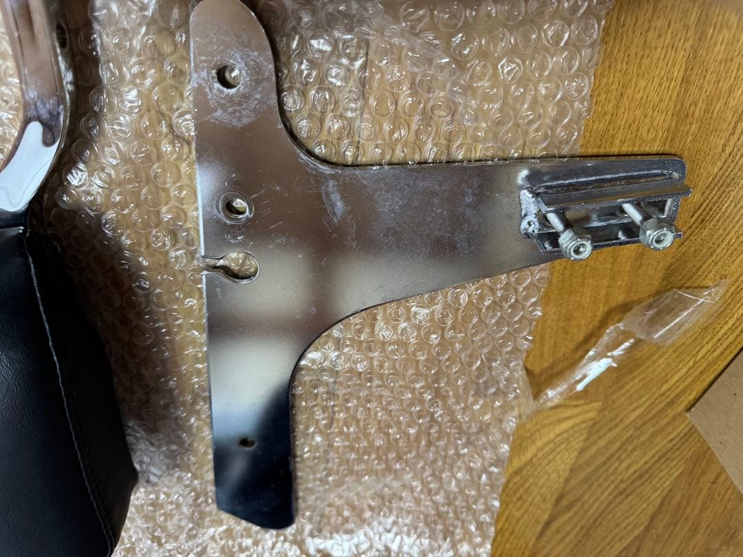 ハーレー用バックレスト 純正　2014年〜