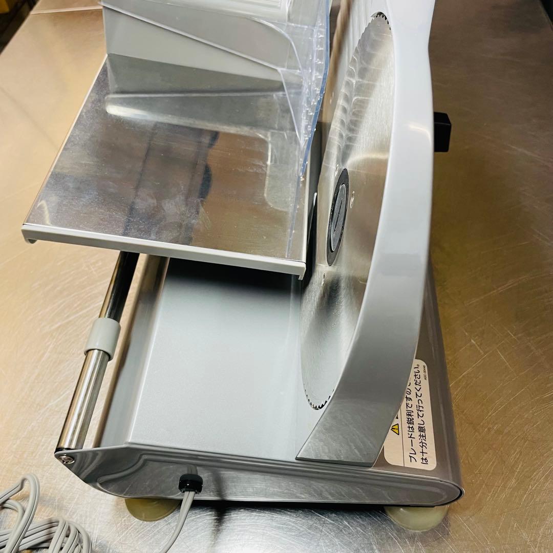 デロンギ電動フードスライサー 美品⭐︎SL360⭐︎ 送料込み！