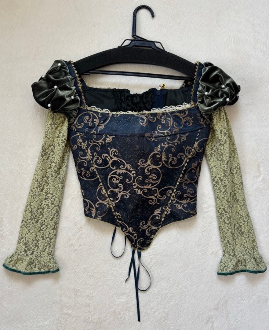 シークレットハニー ベル 図書館ドレス