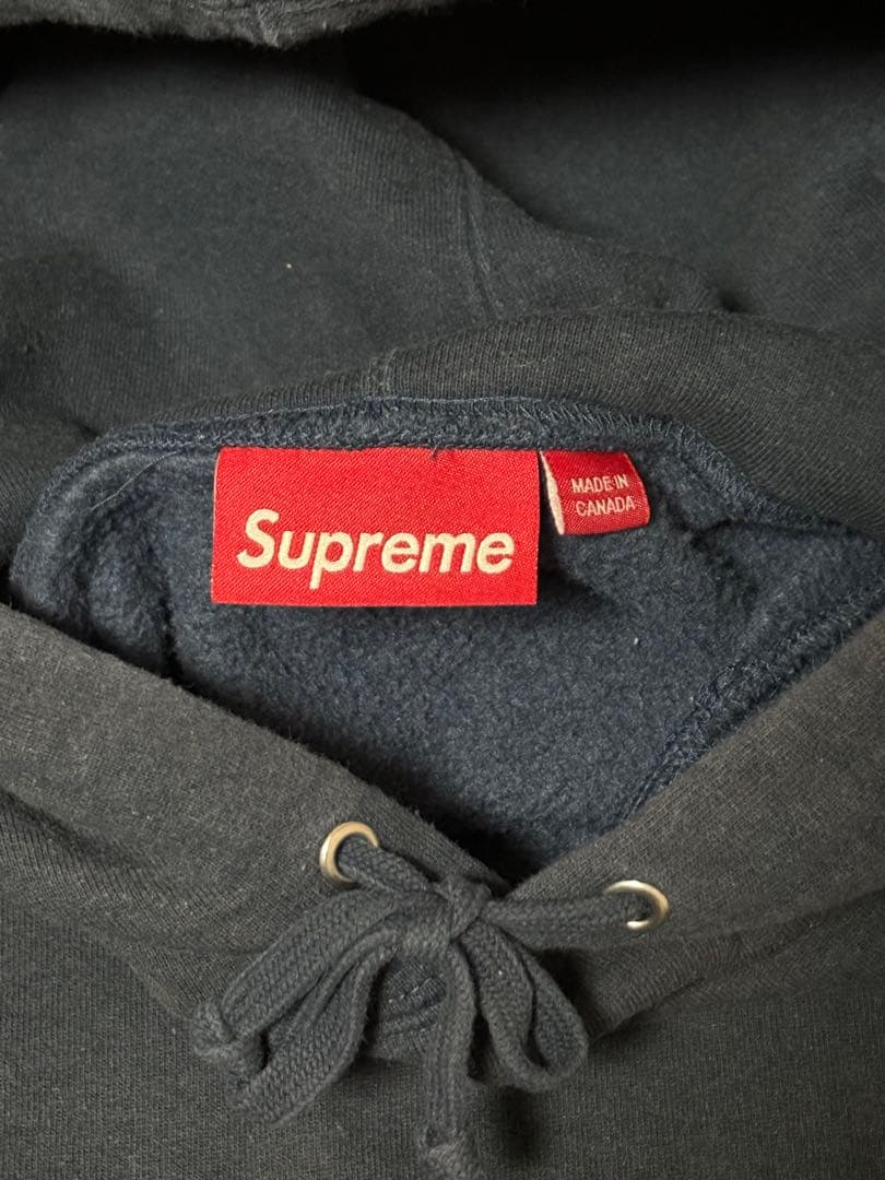 supreme スモールロゴ　パーカー