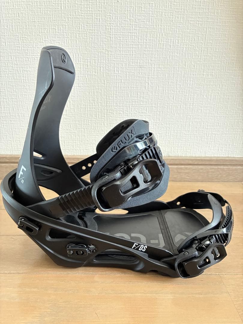 FLUX DS スノーボード ビンディング ブラック SM