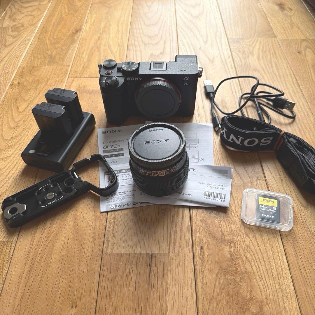 SONYα7C II ILCE-7CM2Lズームレンズキット　64Gメモリー付き