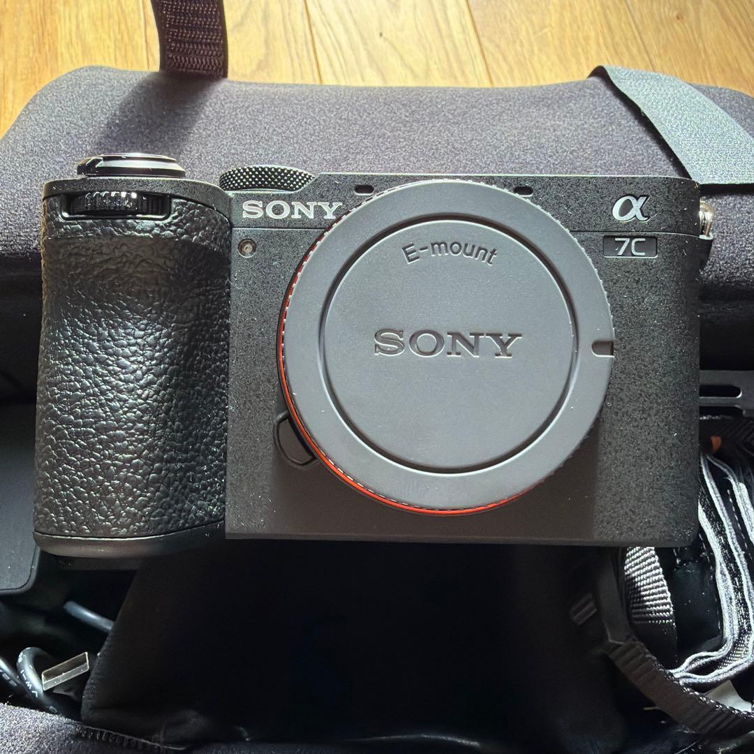 SONYα7C II ILCE-7CM2Lズームレンズキット　64Gメモリー付き