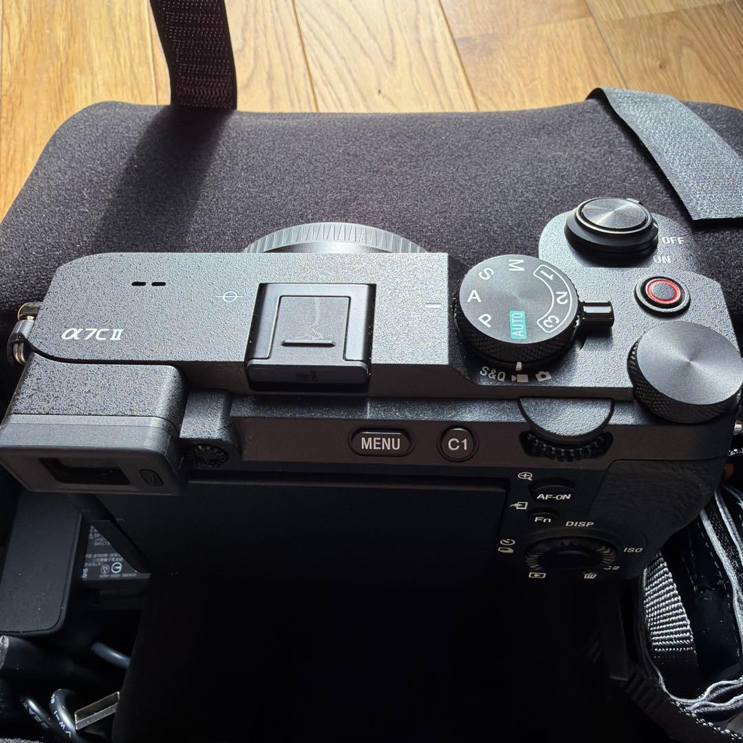 SONYα7C II ILCE-7CM2Lズームレンズキット　64Gメモリー付き
