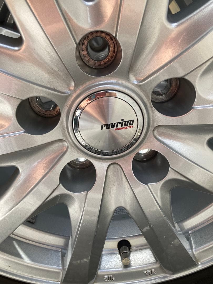 スタッドレスタイヤ　GOOD YEAR 205／60R16 92Q 16インチ