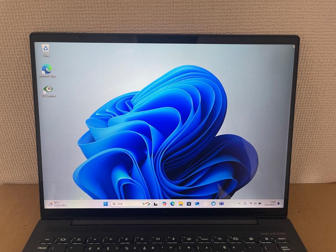 HP dragonflyG3 i5-1235U16GB 512GB LTEモデル