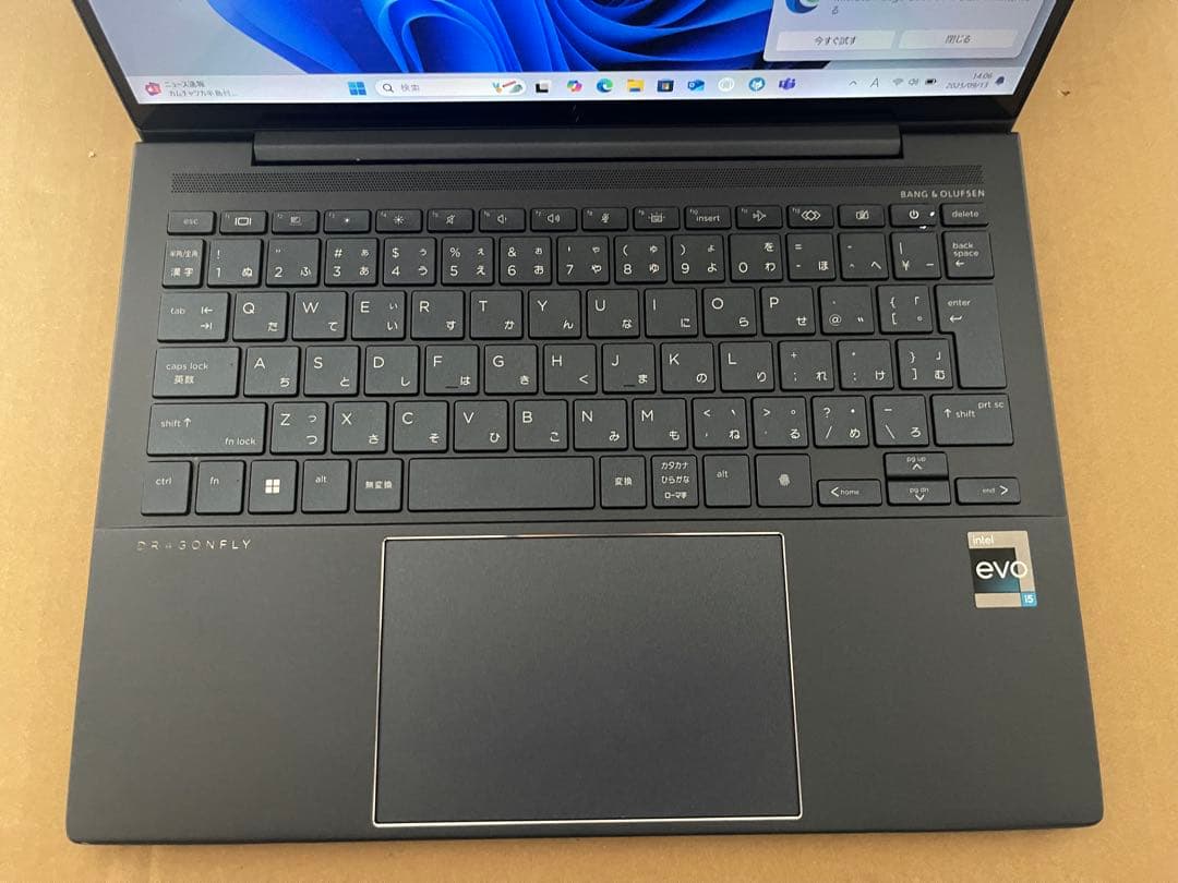 HP dragonflyG3 i5-1235U16GB 512GB LTEモデル