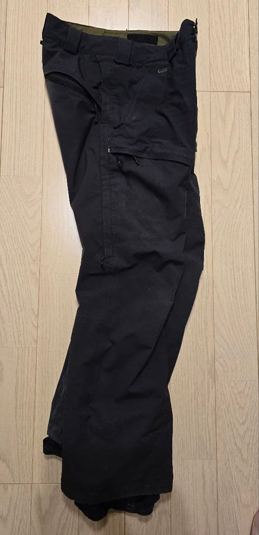 バートン ak パンツ ブラック ゴアテックス サイズS 身長175cm