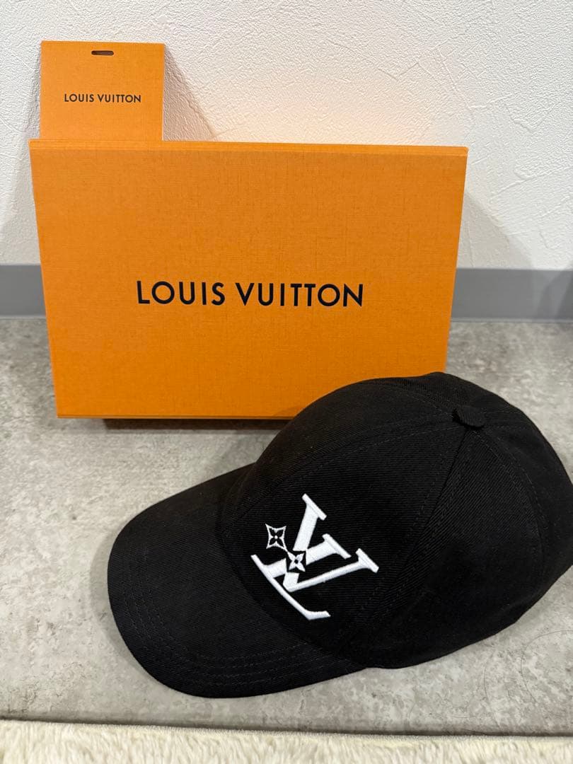 LOUIS VUITTON ブラック ベースボールキャップ