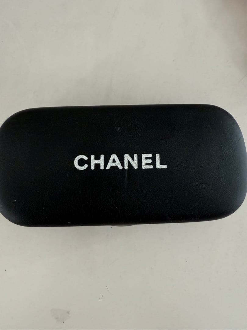 CHANEL レッドサングラス ブラウンレンズ