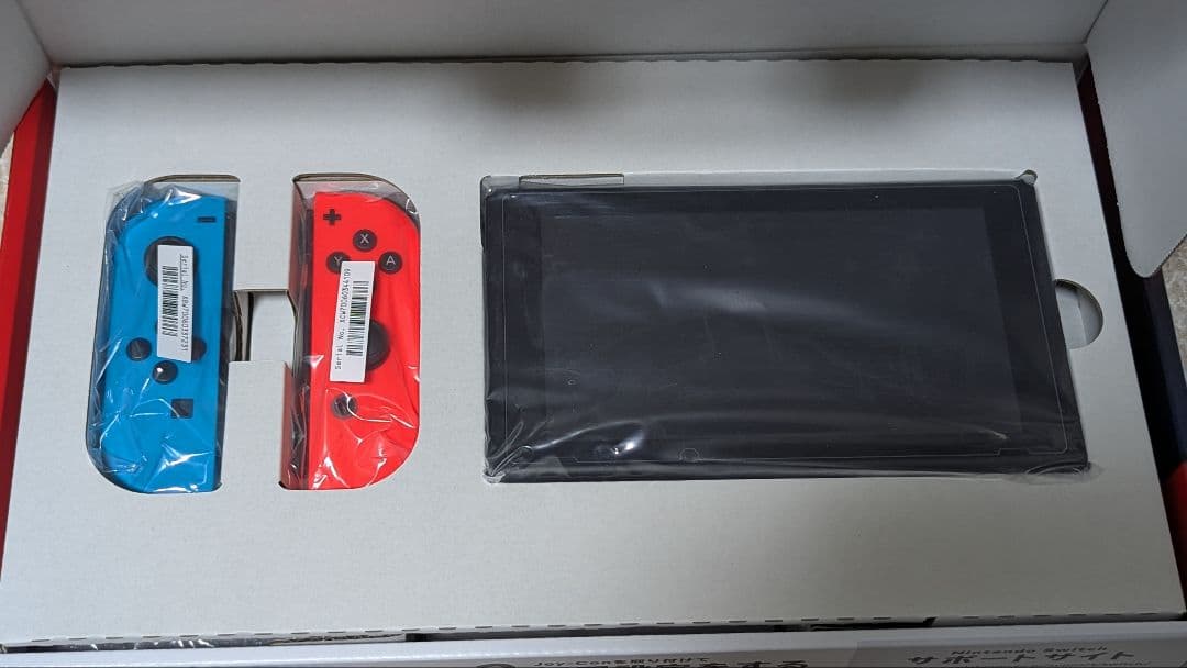 Nintendo Switch (L) ネオンブルー/ (R) ネオンレッド