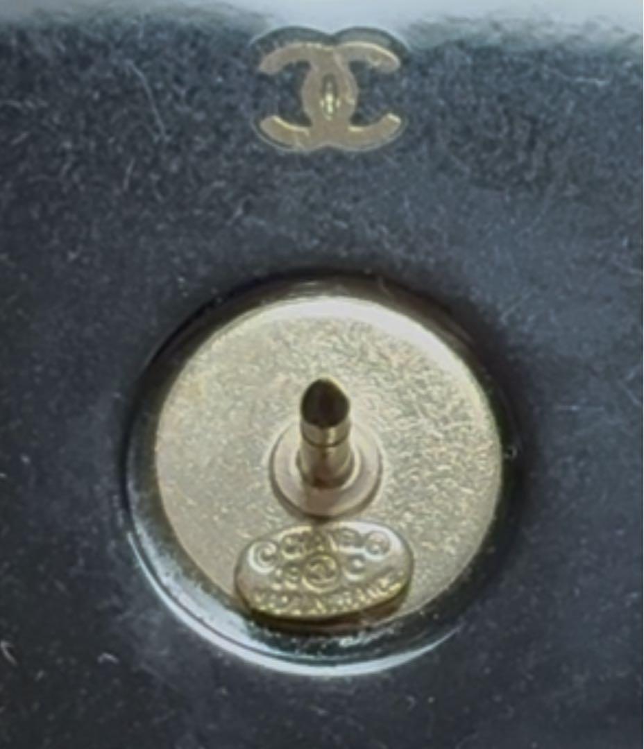 ハート型クリスタルブローチ　CHANEL シャネル