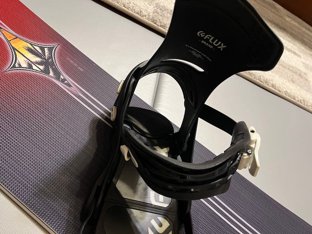 NEVER SUMMER スノーボード 赤/黒 ビンディング　セット