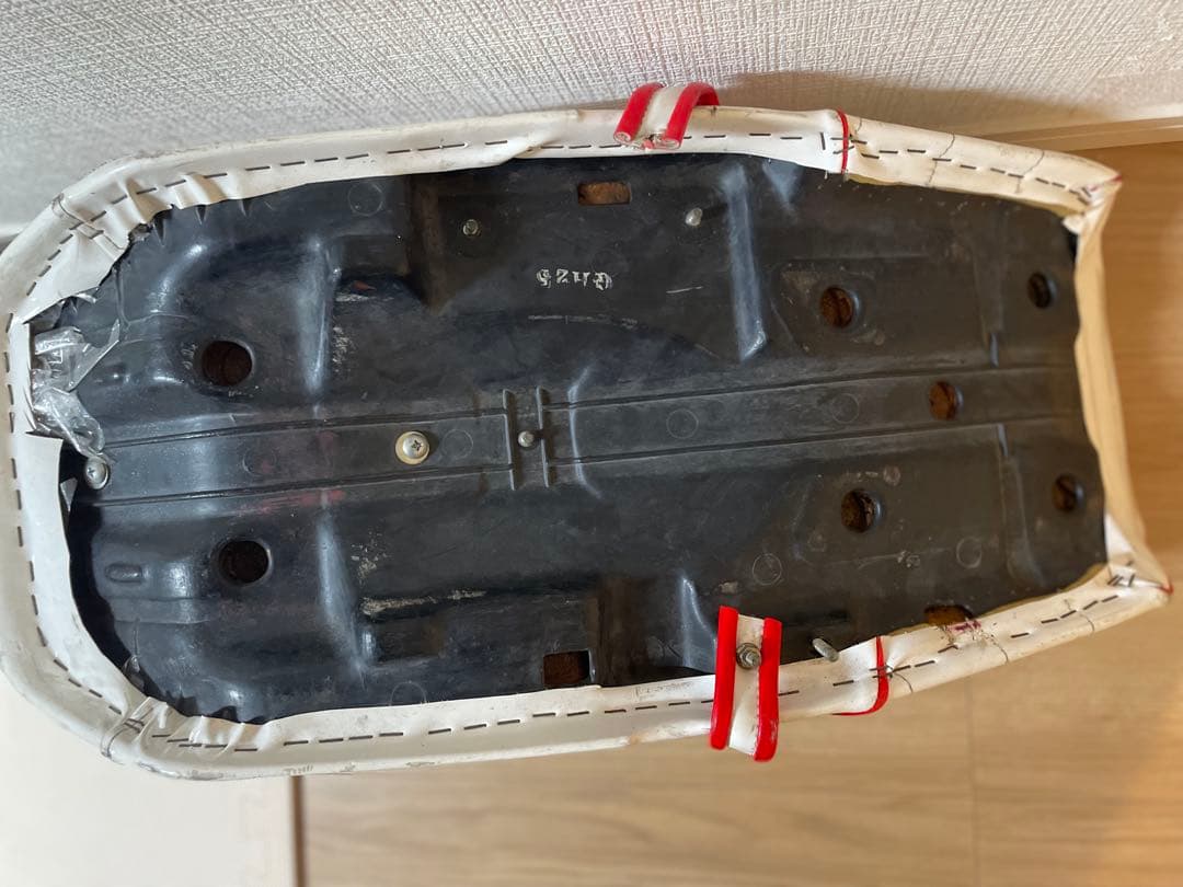 cbx400f 3段シート金具無し 三段シート