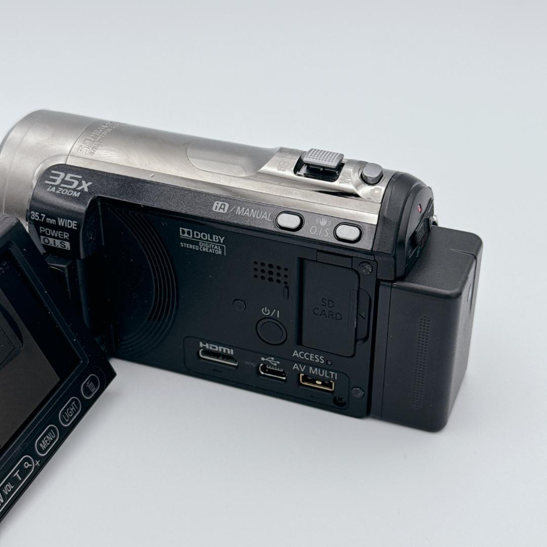 未使用級✨Panasonic デジタルハイビジョンビデオカメラ HDC-TM70