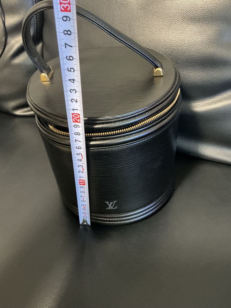 Ｒ*Ｅ様 M*.様 本物保証！Louis Vuitton カンヌ エピレザー ハ