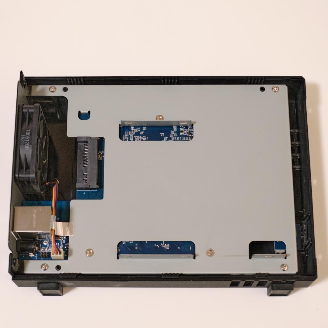 サーバー Synology DS118 DiskStation