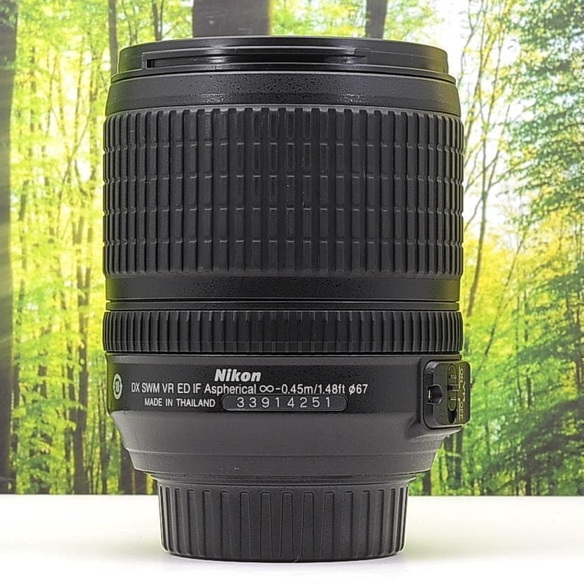 手振れ補正つき中望遠レンズ☆Nikon AF-S 18-105mm☆