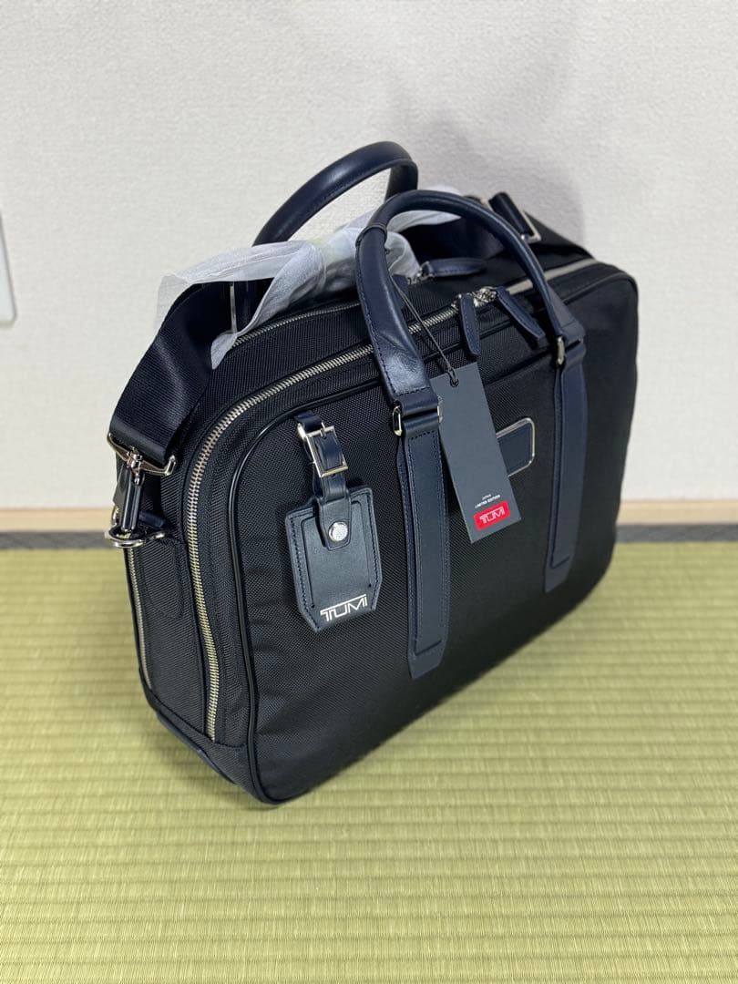 新品 TUMI Jarvis デラックス・ラックトップ・ブリーフ