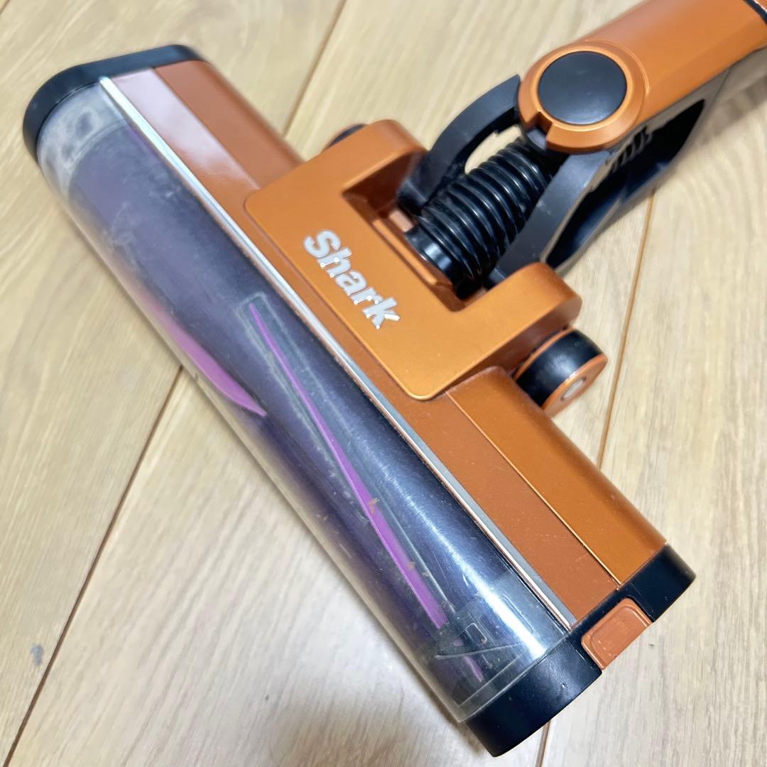 SHARK　シャーク コードレスサイクロン掃除機 CS651JOR キャメル