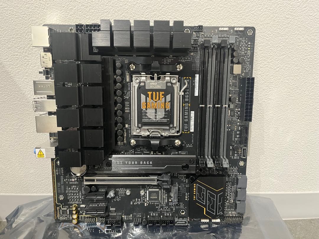 マザーボード ASUS TUF GAMING B650M-E