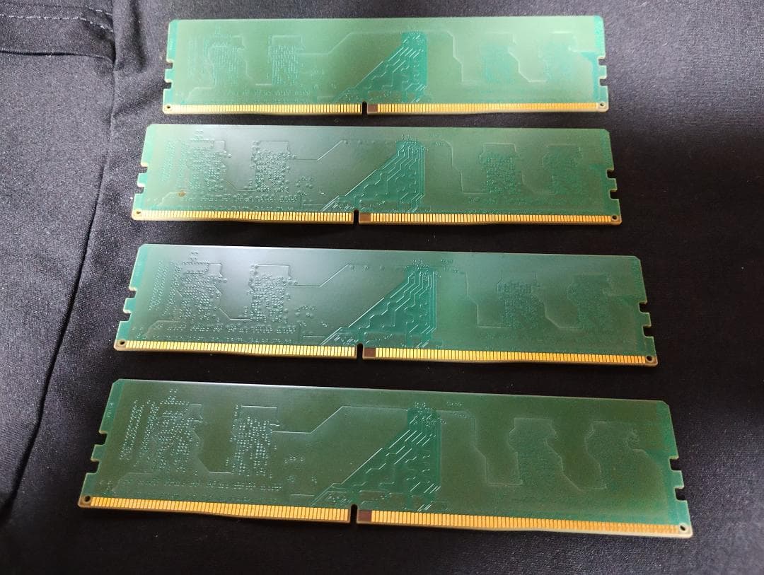 Crucial 8GB DDR4-3200 メモリ 4枚セット