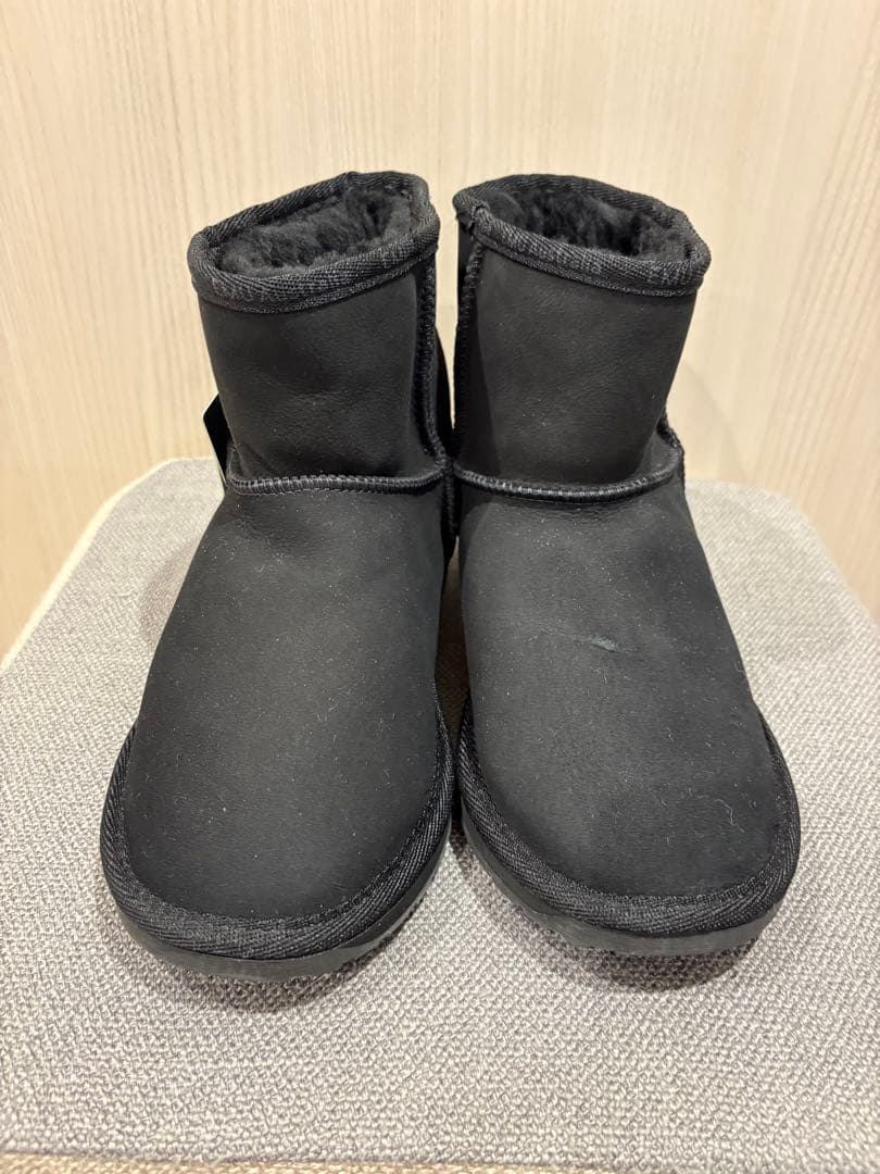 UGG EMU Australia ブラックムートンブーツ